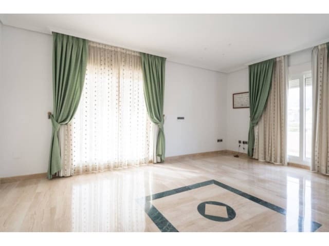 6 slaapkamer Penthouse te koop in Puerto Marina, Benalmádena met zwembad garage - € 3.000.000 (Ref: 7187466)