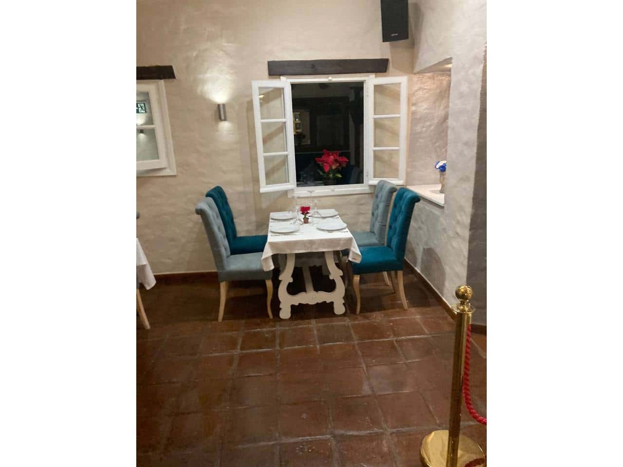 Restaurant/Bar til salg i El Paraiso - € 1.600.000 (Ref: 7622188)