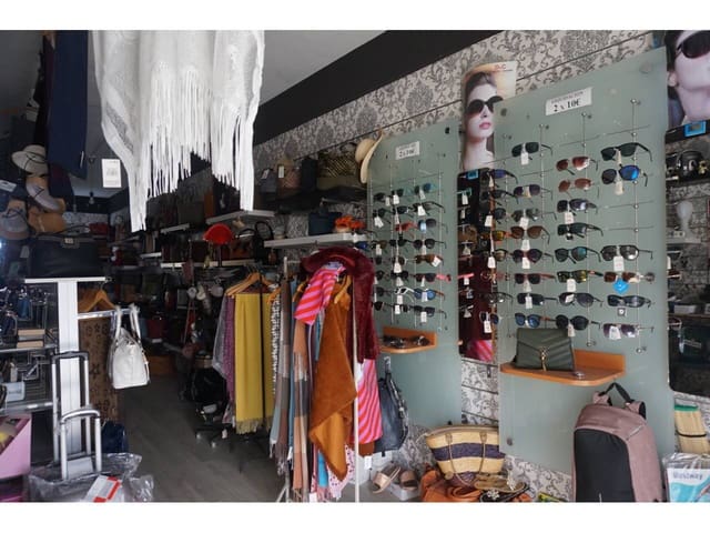 Kommersiell til salgs i Puerto Marina, Benalmádena - € 205 000 (Ref: 7642568)