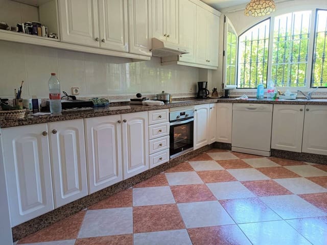 4 bedroom Villa for sale in Benalmádena with pool garage - € 1,750,000 (Ref: 7651727)