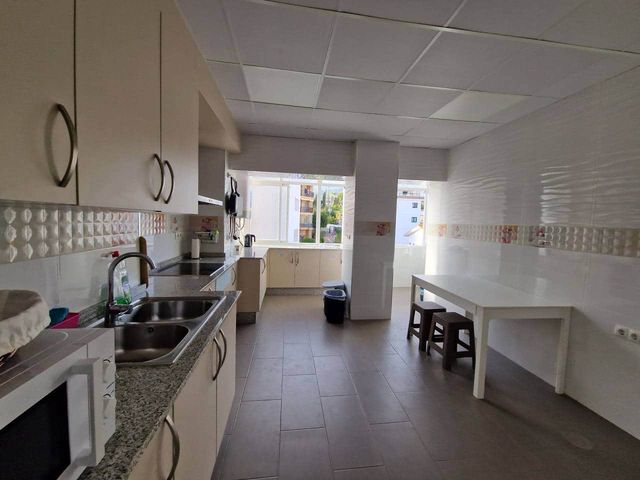 3 slaapkamer Flat te huur in Benalmádena met garage - € 1.600 (Ref: 7864197)