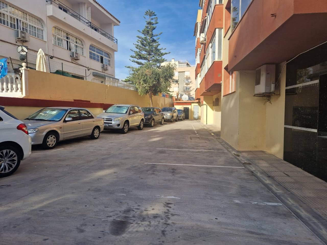 3 slaapkamer Flat te huur in Benalmadena met garage - € 1.600 (Ref: 7864197)