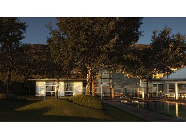 5 soveværelse Villa til salg i Carvajal, Fuengirola med swimmingpool - € 4.975.000 (Ref: 7912362)