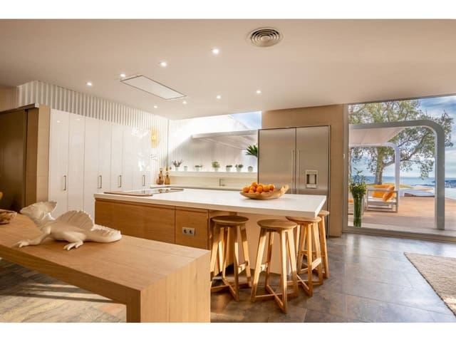 5 soveværelse Villa til salg i Carvajal, Fuengirola med swimmingpool - € 4.975.000 (Ref: 7912362)