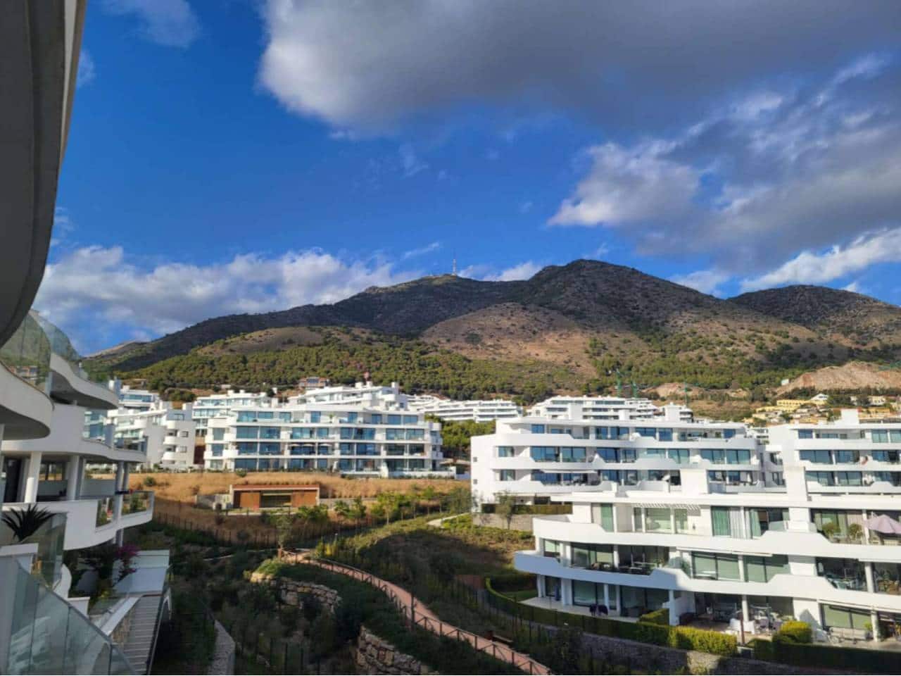 3 bedroom Apartment for sale in Fuengirola with pool garage - € 725,000 (Ref: 8002527)