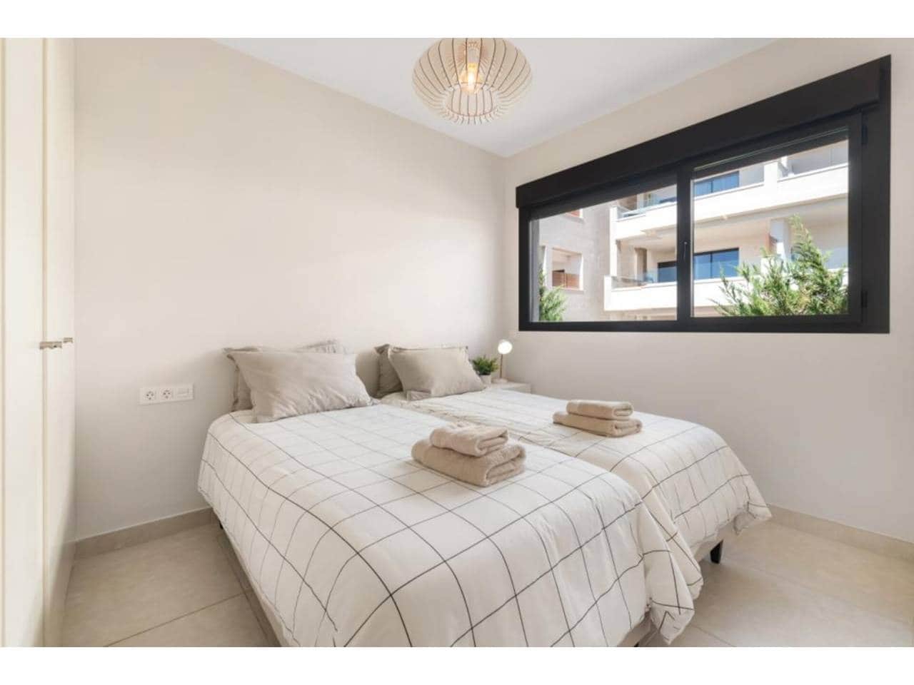 3 makuuhuone Kattohuoneisto myytävänä paikassa La Cala de Mijas mukana uima-altaan 
autotalli - 780 000 € (Ref: 8004676)