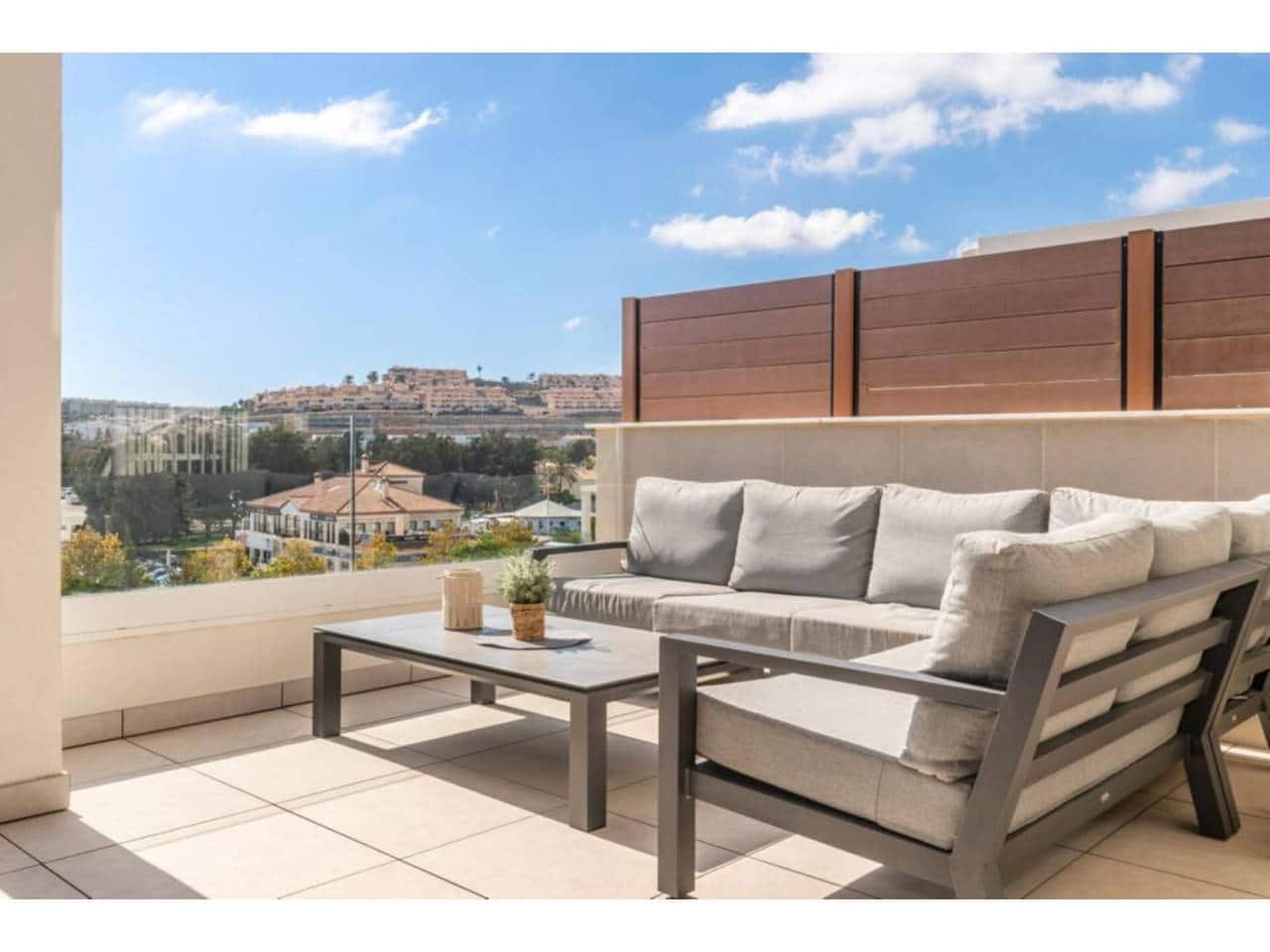 3 makuuhuone Kattohuoneisto myytävänä paikassa La Cala de Mijas mukana uima-altaan 
autotalli - 780 000 € (Ref: 8004676)