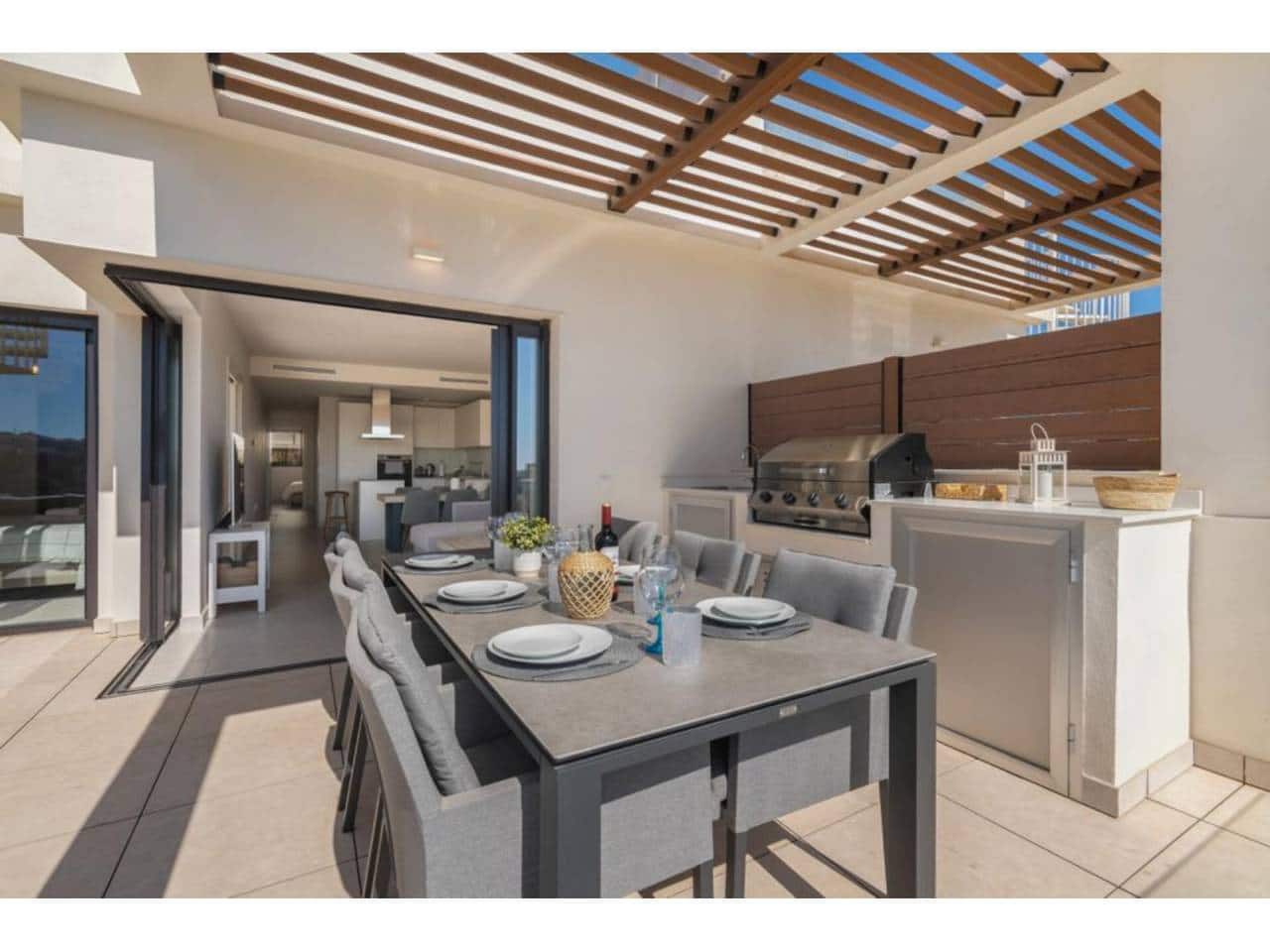 3 makuuhuone Kattohuoneisto myytävänä paikassa La Cala de Mijas mukana uima-altaan 
autotalli - 780 000 € (Ref: 8004676)