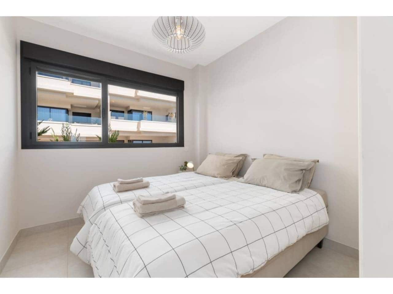 3 makuuhuone Kattohuoneisto myytävänä paikassa La Cala de Mijas mukana uima-altaan 
autotalli - 780 000 € (Ref: 8004676)