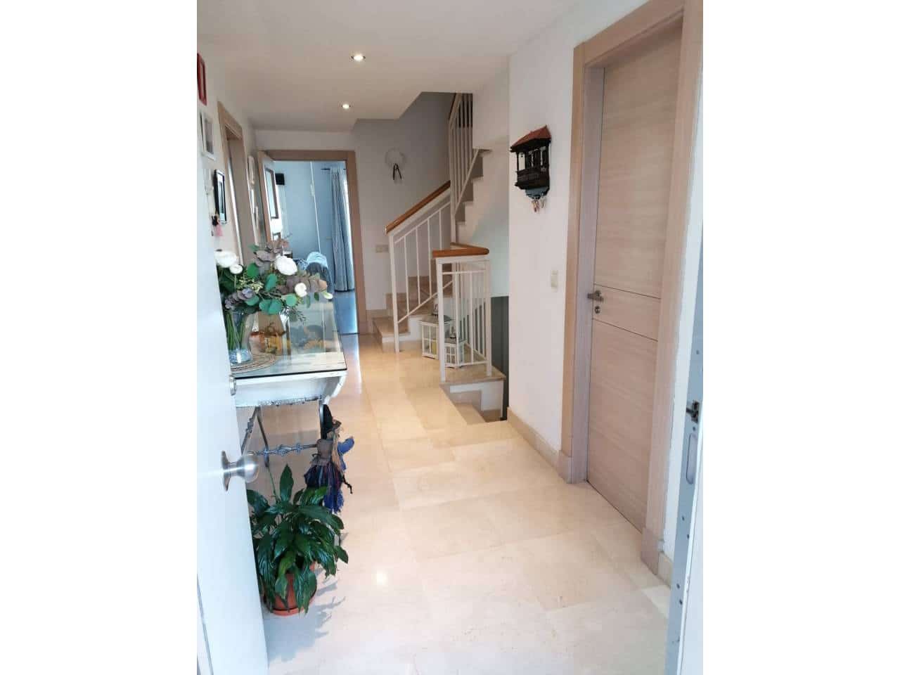 4 bedroom Townhouse for rent in Fuengirola with pool garage - € 2,900 (Ref: 8262895)
