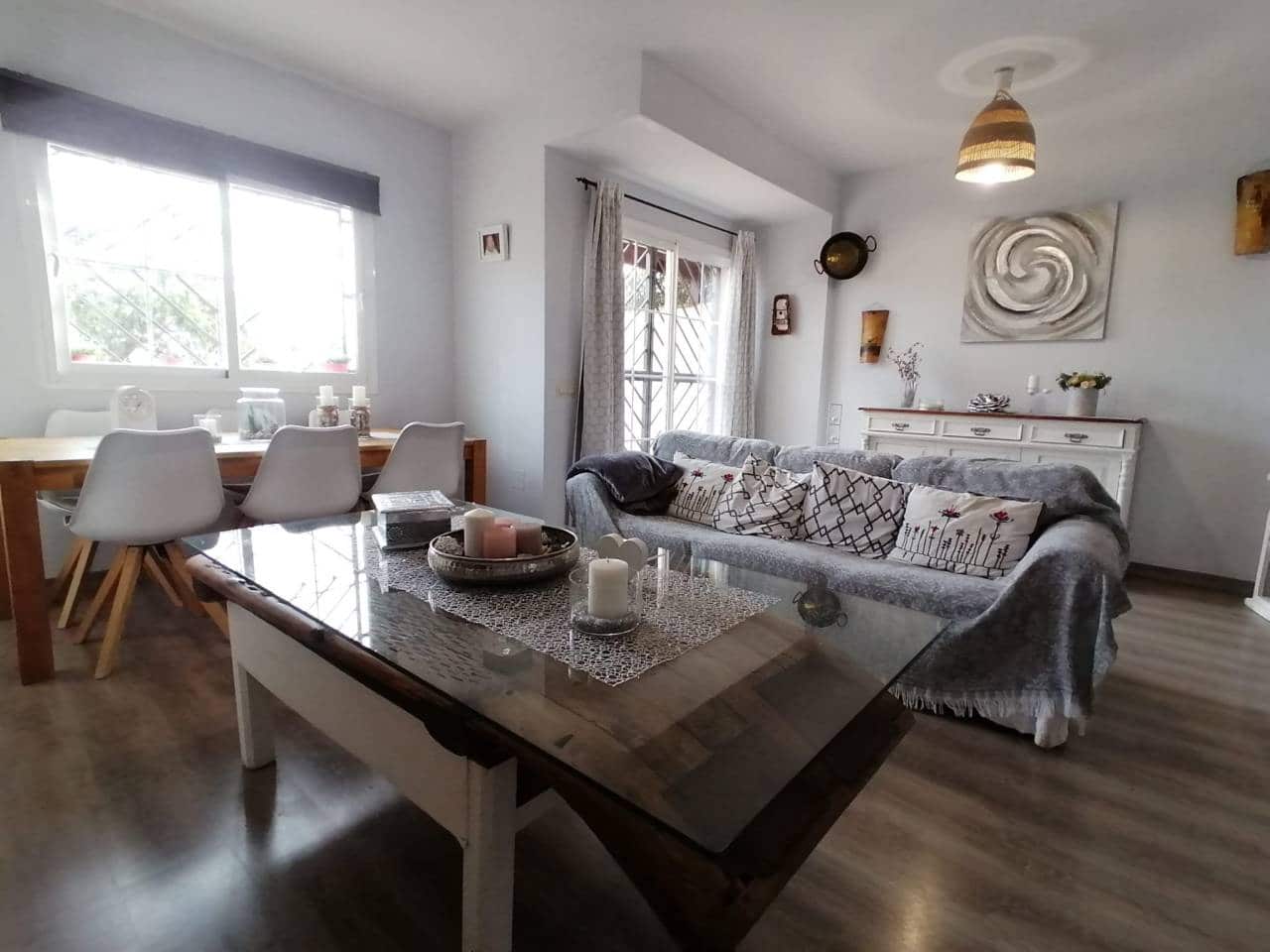 4 bedroom Townhouse for rent in Fuengirola with pool garage - € 2,900 (Ref: 8262895)