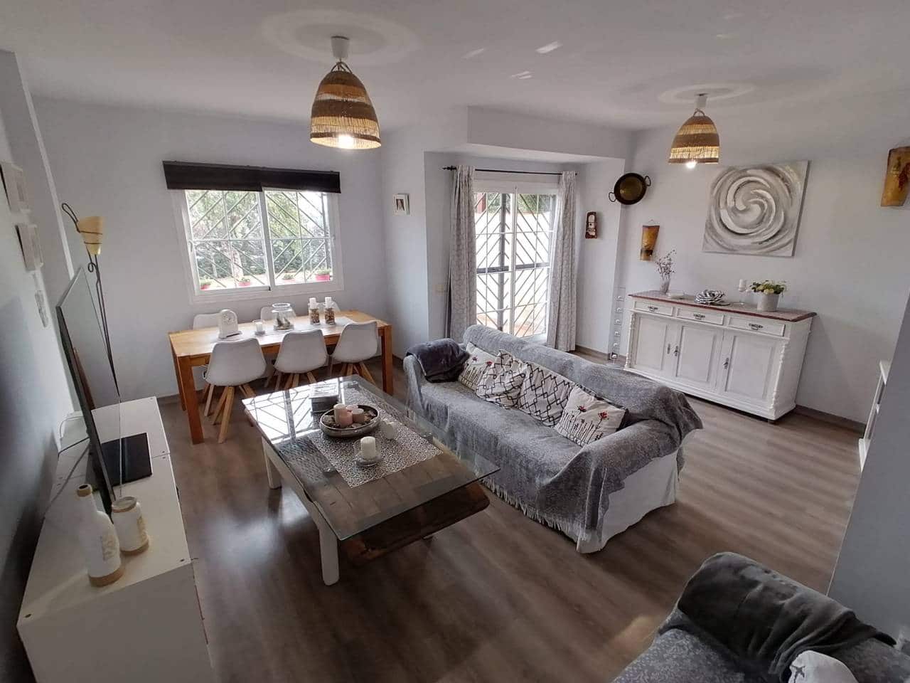 4 bedroom Townhouse for rent in Fuengirola with pool garage - € 2,900 (Ref: 8262895)