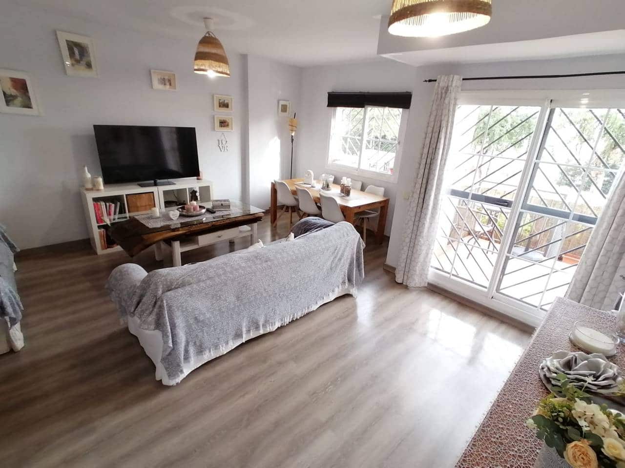 4 bedroom Townhouse for rent in Fuengirola with pool garage - € 2,900 (Ref: 8262895)