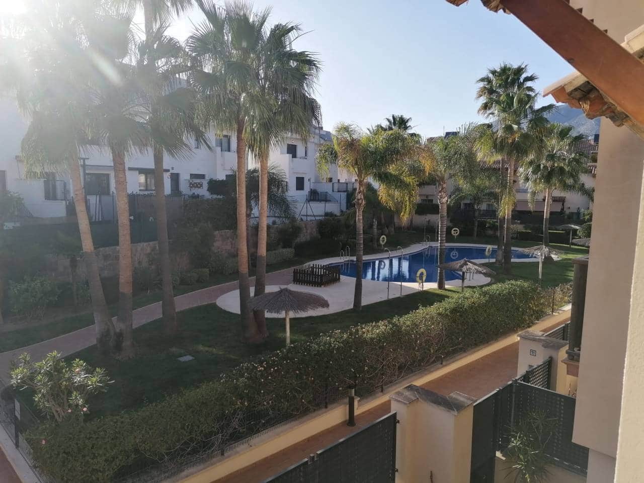 4 bedroom Townhouse for rent in Fuengirola with pool garage - € 2,900 (Ref: 8262895)