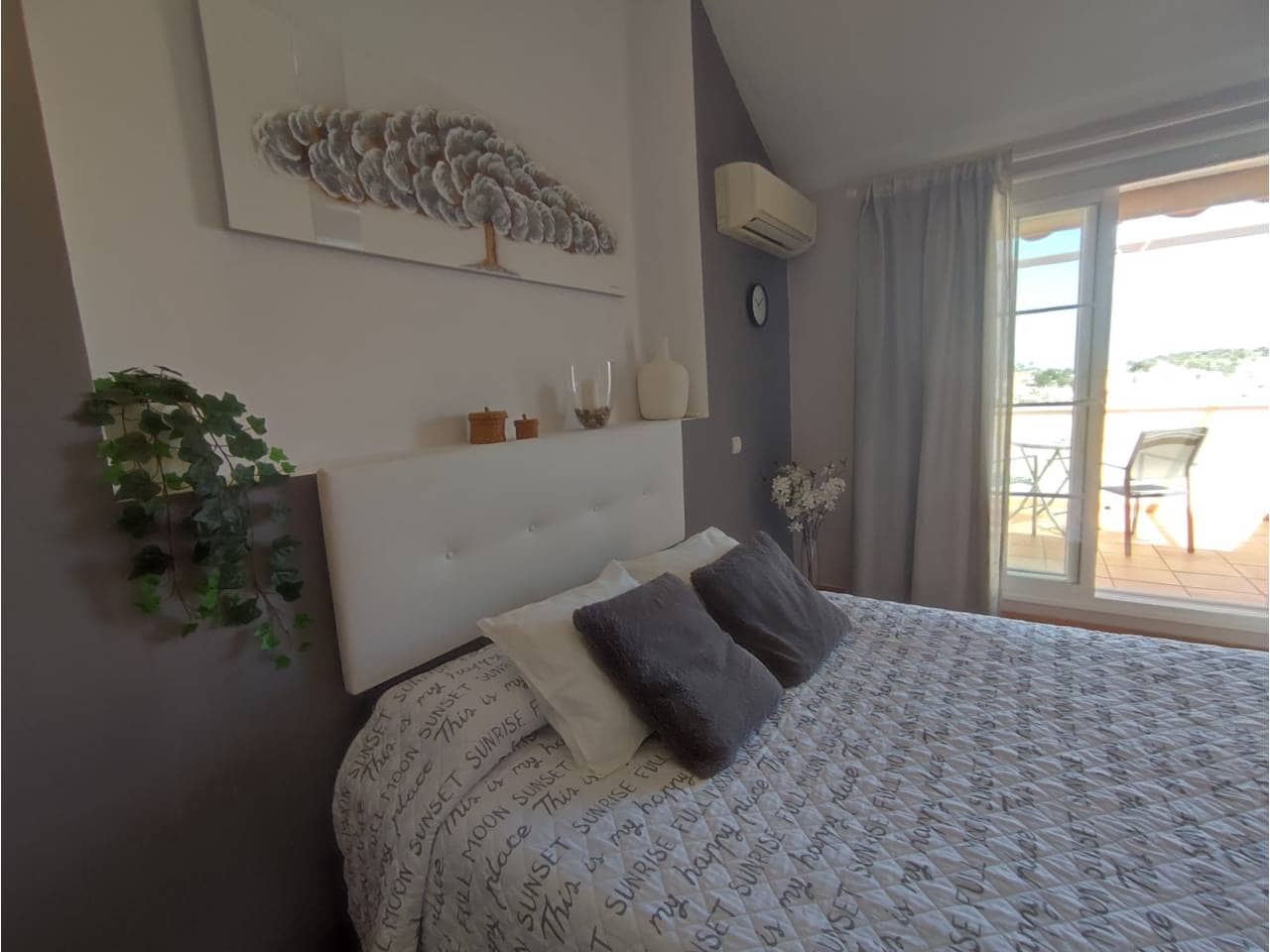 4 bedroom Townhouse for rent in Fuengirola with pool garage - € 2,900 (Ref: 8262895)