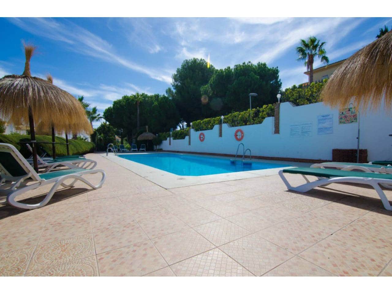 4 bedroom Townhouse for sale in Benalmadena with pool garage - € 589,000 (Ref: 8274420)