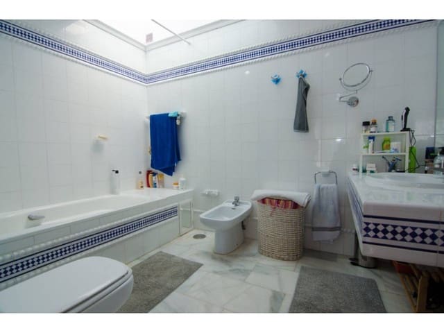 4 chambre Maison de Ville à vendre à Benalmádena avec piscine garage - 589 000 € (Ref: 8274420)