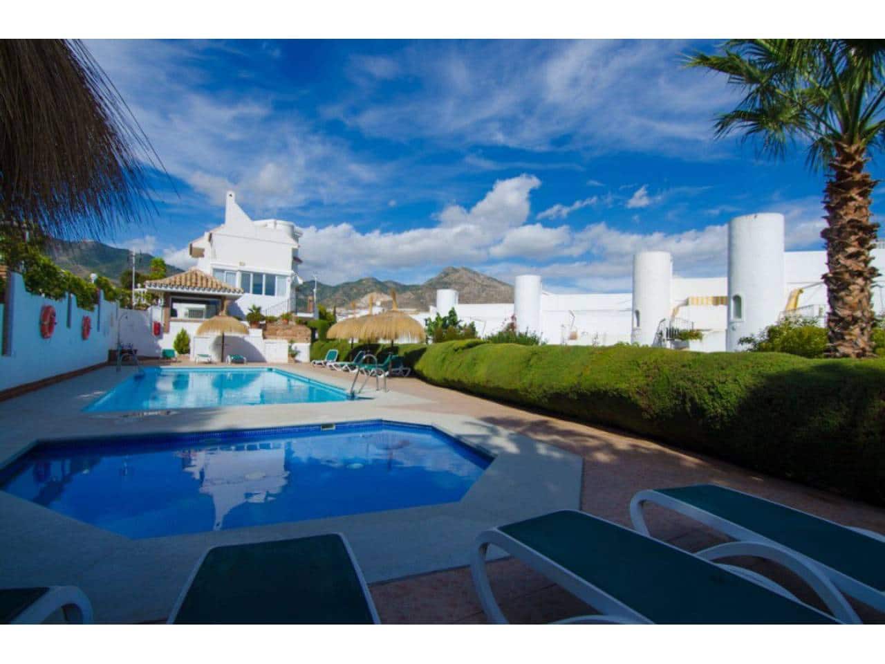 4 bedroom Townhouse for sale in Benalmadena with pool garage - € 589,000 (Ref: 8274420)