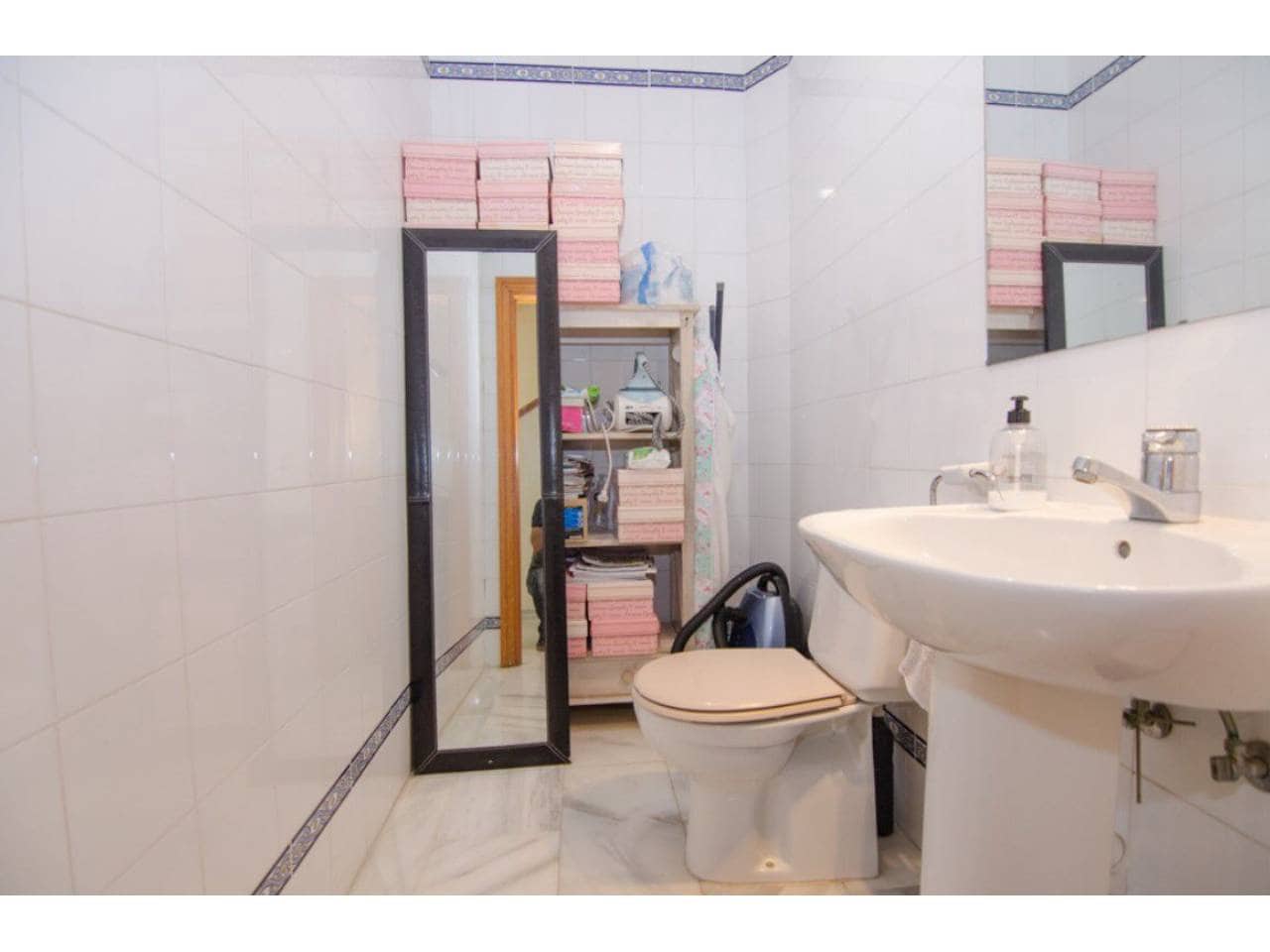 4 bedroom Townhouse for sale in Benalmadena with pool garage - € 589,000 (Ref: 8274420)