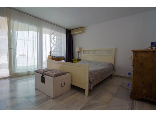 4 chambre Maison de Ville à vendre à Benalmádena avec piscine garage - 589 000 € (Ref: 8274420)