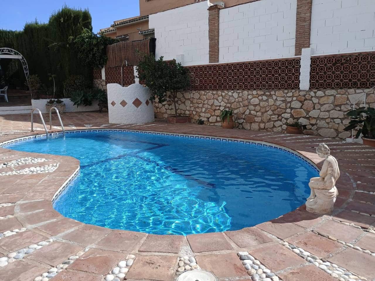 4 Zimmer Villa zu verkaufen in Benalmadena mit Pool Garage - 1.500.000 € (Ref: 8601086)