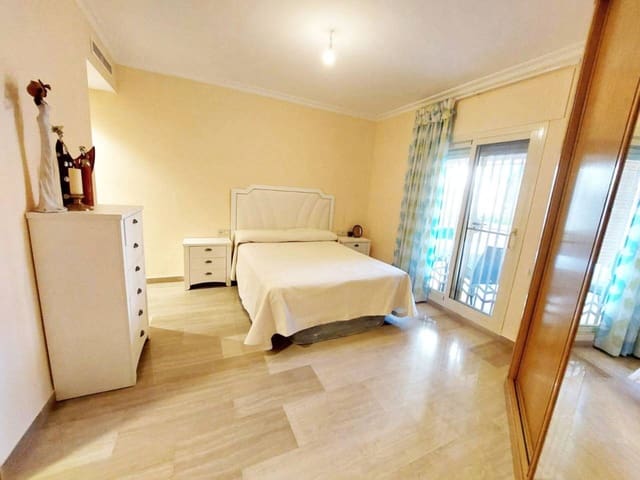 Apartamento de 2 habitaciones en Parque de la Paloma, Benalmádena en venta con piscina garaje - 420.000 € (Ref: 8619586)