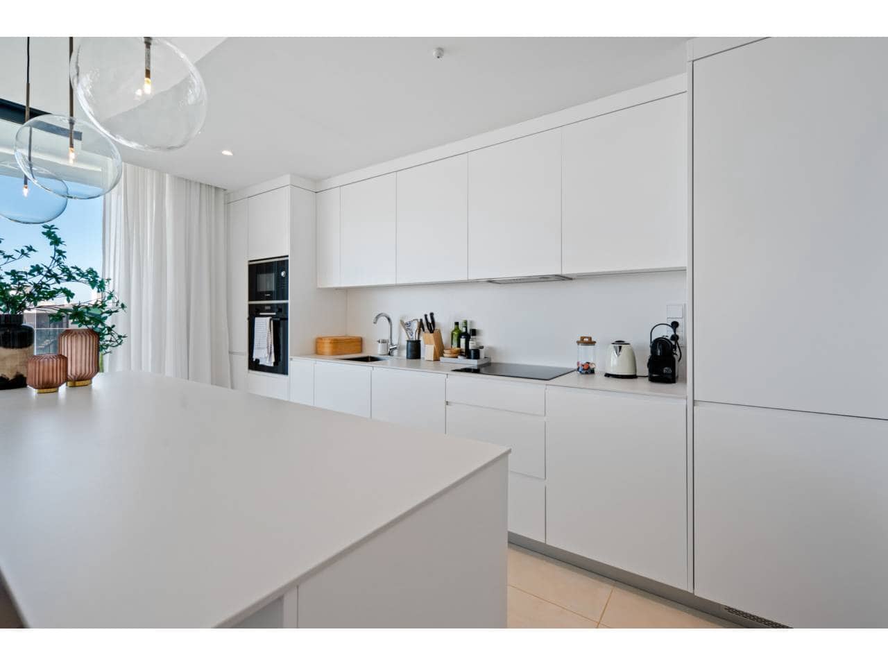 Apartamento de 3 habitaciones en Fuengirola en venta con piscina garaje - 690.000 € (Ref: 8703532)