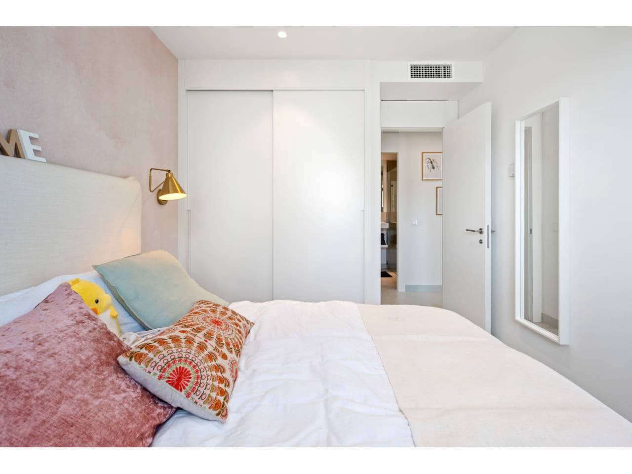 Apartamento de 3 habitaciones en Fuengirola en venta con piscina garaje - 690.000 € (Ref: 8703532)