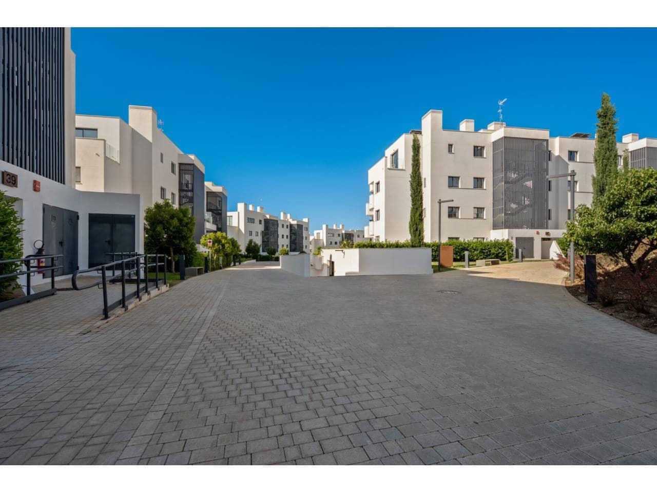 Apartamento de 3 habitaciones en Fuengirola en venta con piscina garaje - 690.000 € (Ref: 8703532)