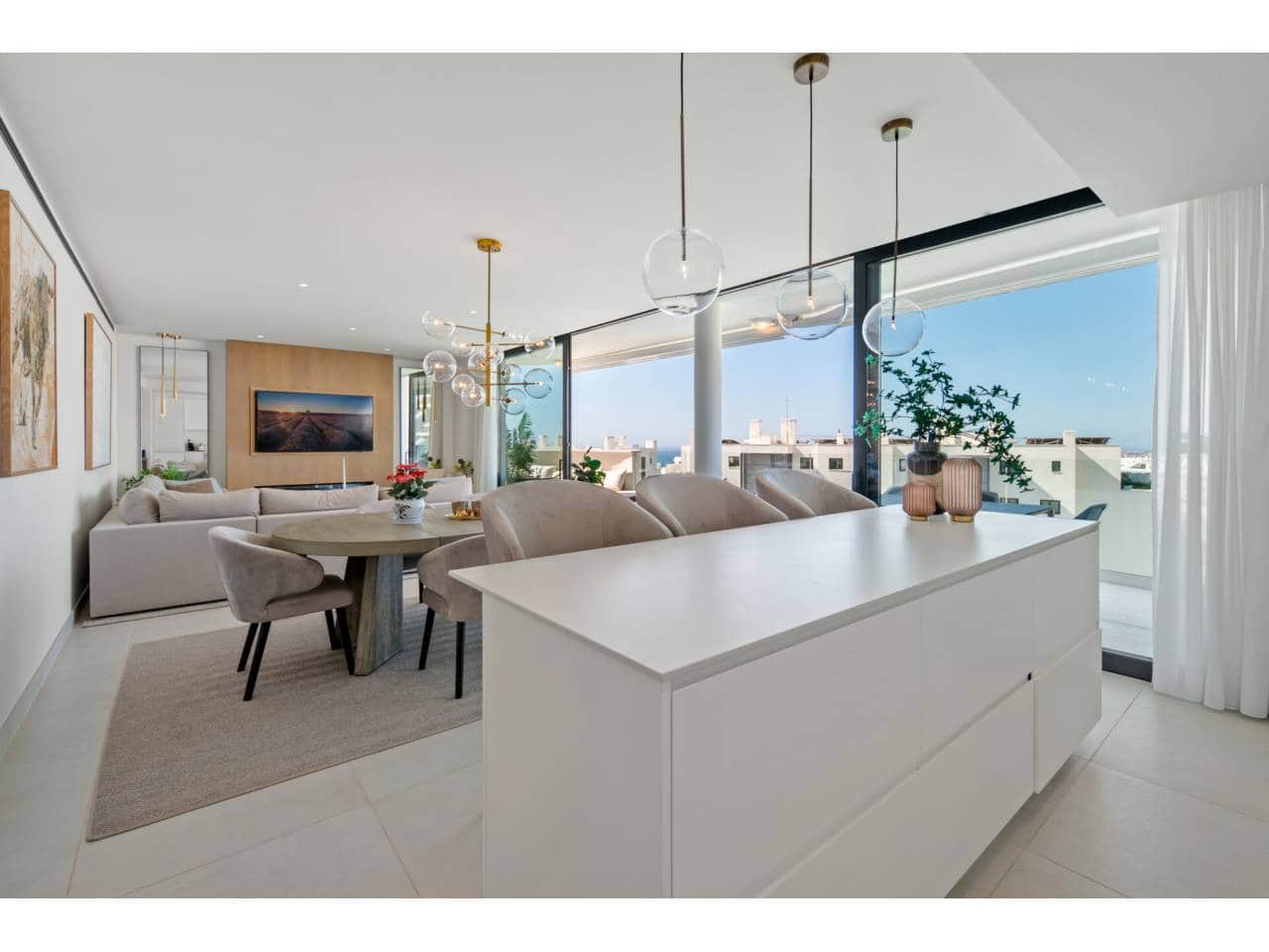 Apartamento de 3 habitaciones en Fuengirola en venta con piscina garaje - 690.000 € (Ref: 8703532)