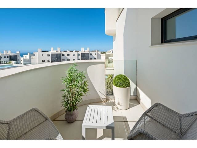 Apartamento de 3 habitaciones en Fuengirola en venta con piscina garaje - 690.000 € (Ref: 8703532)