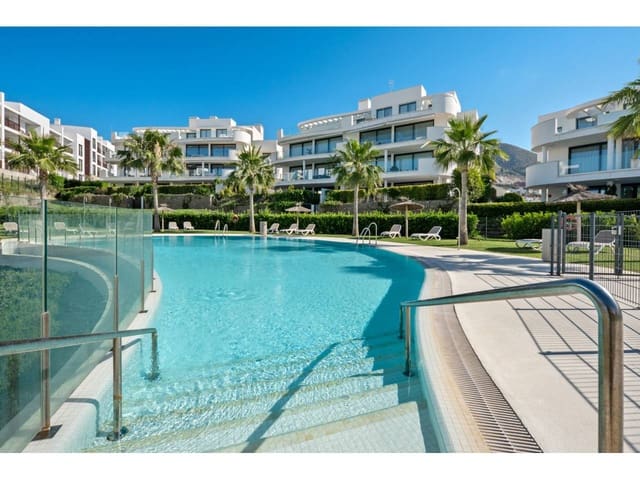 Apartamento de 3 habitaciones en Fuengirola en venta con piscina garaje - 690.000 € (Ref: 8703532)
