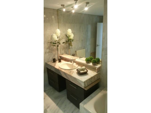 2 slaapkamer Flat te huur in Benalmádena met zwembad - € 1.500 (Ref: 8892088)