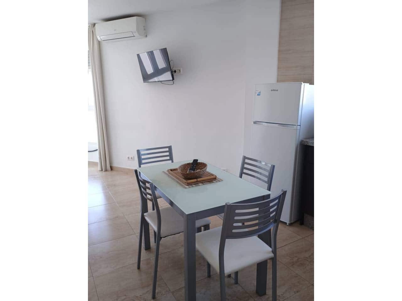 Studio til leje i Benalmadena med swimmingpool - € 900 (Ref: 8904954)