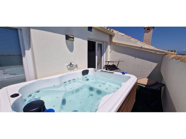 3 Zimmer Penthouse zu verkaufen in Benalmádena mit Pool Garage - 774.000 € (Ref: 8936493)