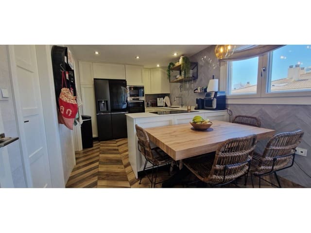 3 Zimmer Penthouse zu verkaufen in Benalmádena mit Pool Garage - 774.000 € (Ref: 8936493)