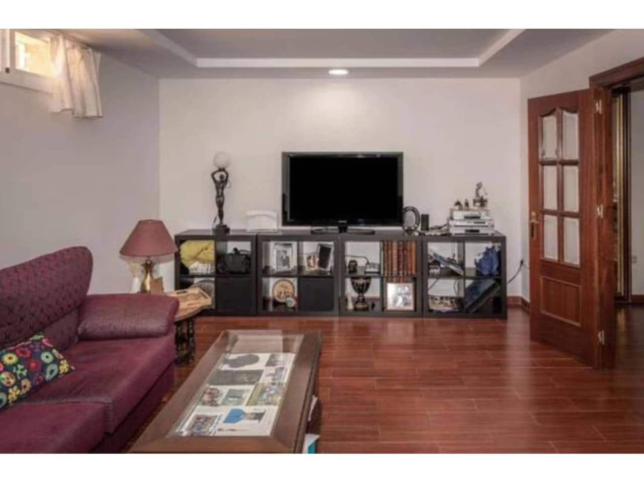 6 bedroom Villa for sale in Benalmadena with pool garage - € 1,250,000 (Ref: 8971820)