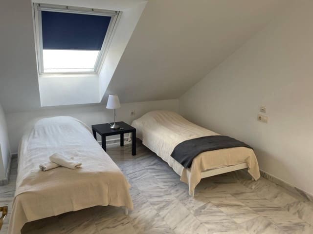 4 chambre Penthouse à vendre à Benalmádena avec piscine garage - 599 000 € (Ref: 8982072)