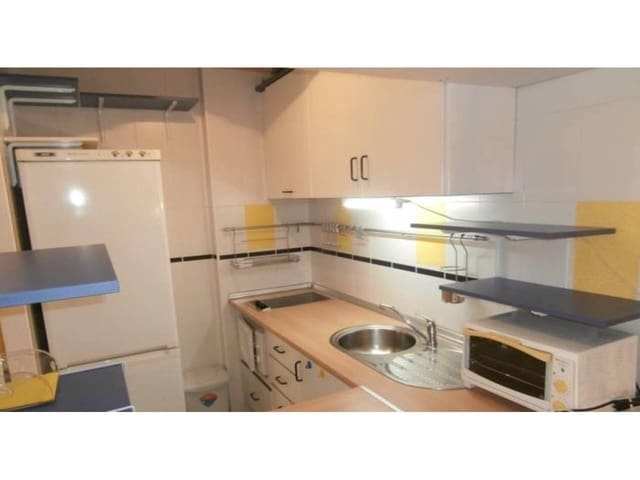 2 Zimmer Apartment zu vermieten in Benalmádena mit Pool Garage - 1.250 € (Ref: 9000889)