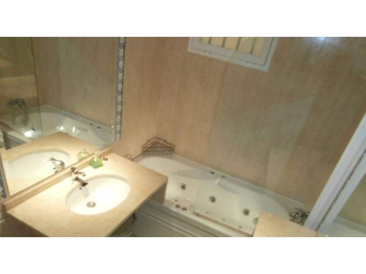2 bedroom Apartment for rent in Benalmadena with pool garage - € 1,250 (Ref: 9000889)