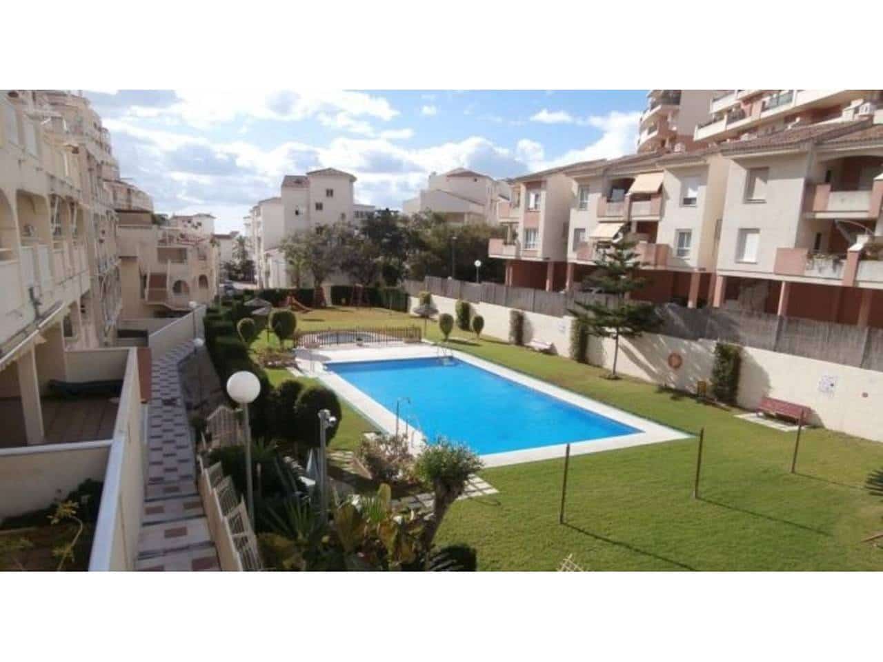 2 bedroom Apartment for rent in Benalmadena with pool garage - € 1,250 (Ref: 9000889)