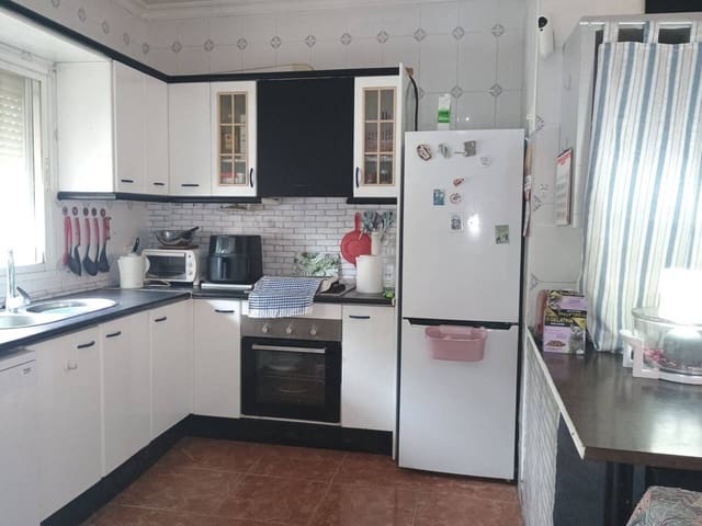 4 soveværelse Finca/Landehus til salg i Cártama med swimmingpool - € 339.000 (Ref: 9064884)