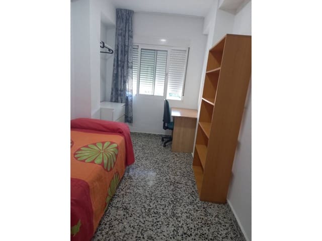 3 soveværelse Lejlighed til salg i Capuchinos, Málaga by - € 320.000 (Ref: 9118504)