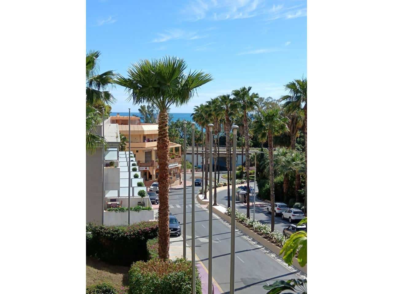 3 soveværelse Lejlighed til leje i Benalmadena med swimmingpool garage - € 2.000 (Ref: 9141278)