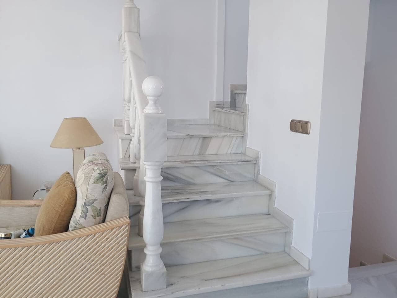 5 soveværelse Semi-Rækkehus til salg i Benalmadena med swimmingpool garage - € 635.000 (Ref: 9159234)