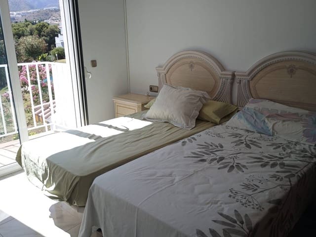 5 sovrum Semi-fristående Villa till salu i Benalmádena med pool garage - 635 000 € (Ref: 9159234)