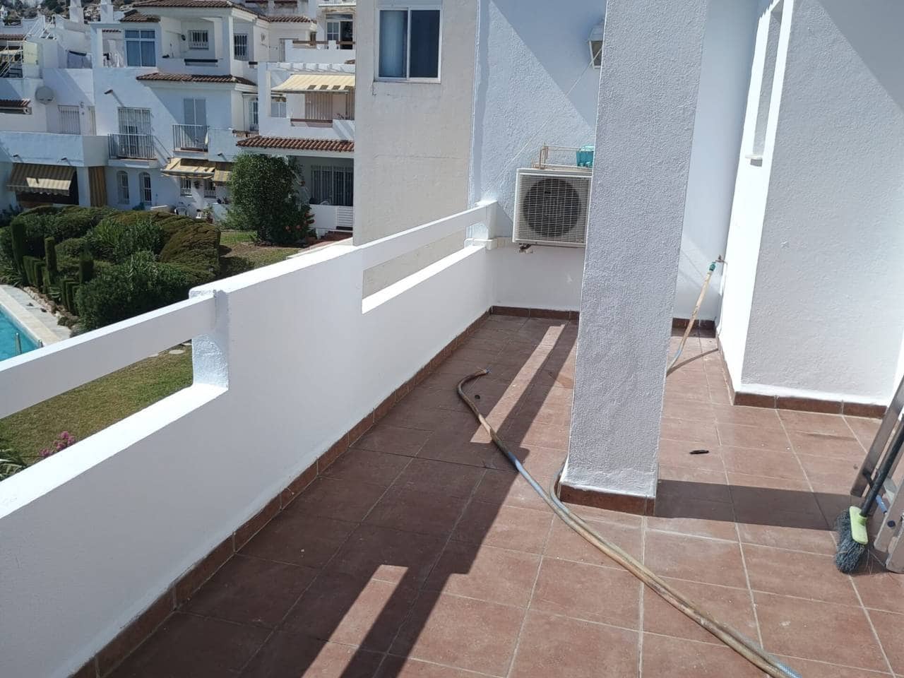 5 soveværelse Semi-Rækkehus til salg i Benalmadena med swimmingpool garage - € 635.000 (Ref: 9159234)