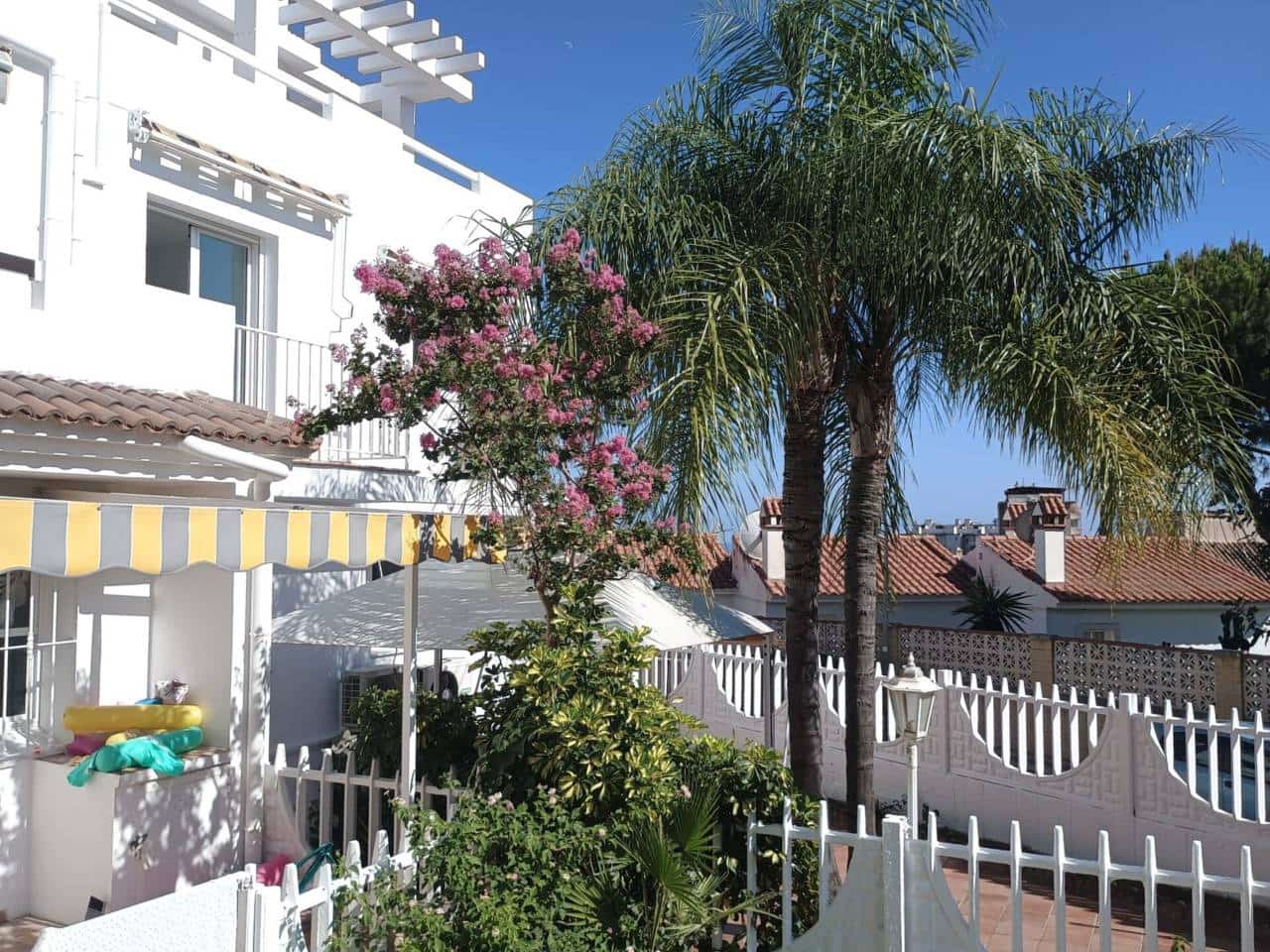 5 soveværelse Semi-Rækkehus til salg i Benalmadena med swimmingpool garage - € 635.000 (Ref: 9159234)