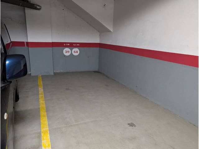 Autotalli myytävänä paikassa Benalmádena - 19 500 € (Ref: 9193485)