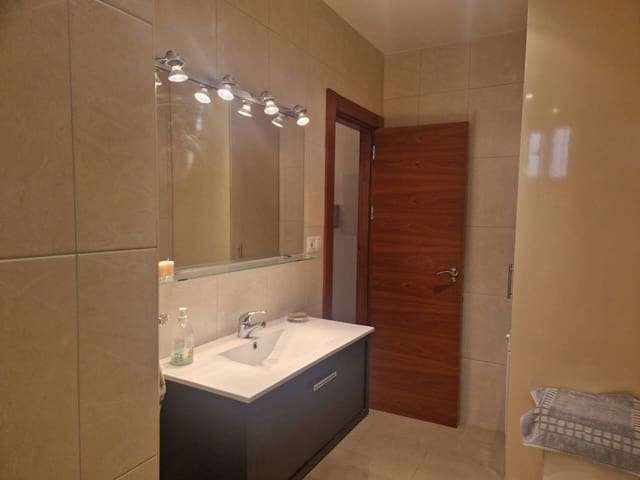 3 soveværelse Lejlighed til salg i Puerto Marina, Benalmádena - € 449.000 (Ref: 9246269)